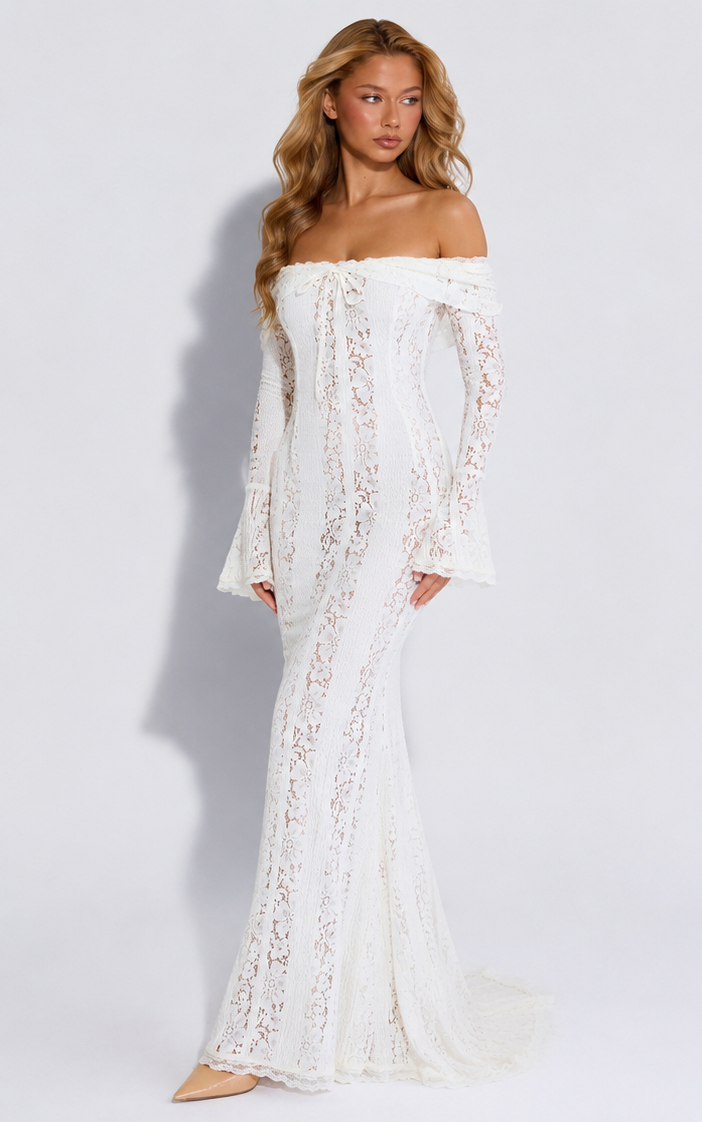 Vestido largo de encaje Ethereal